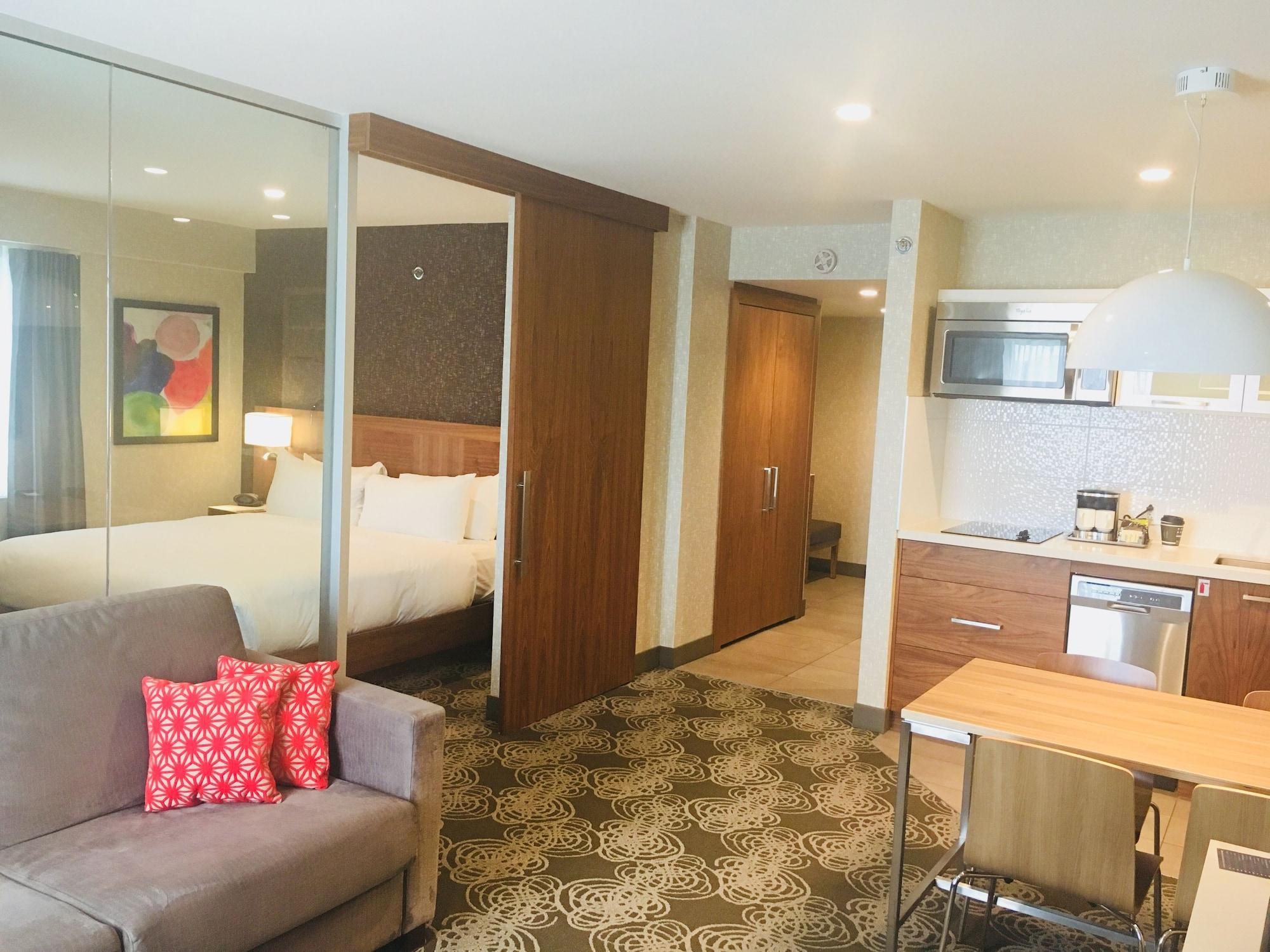 Hilton Montreal/Laval Hotell Exteriör bild