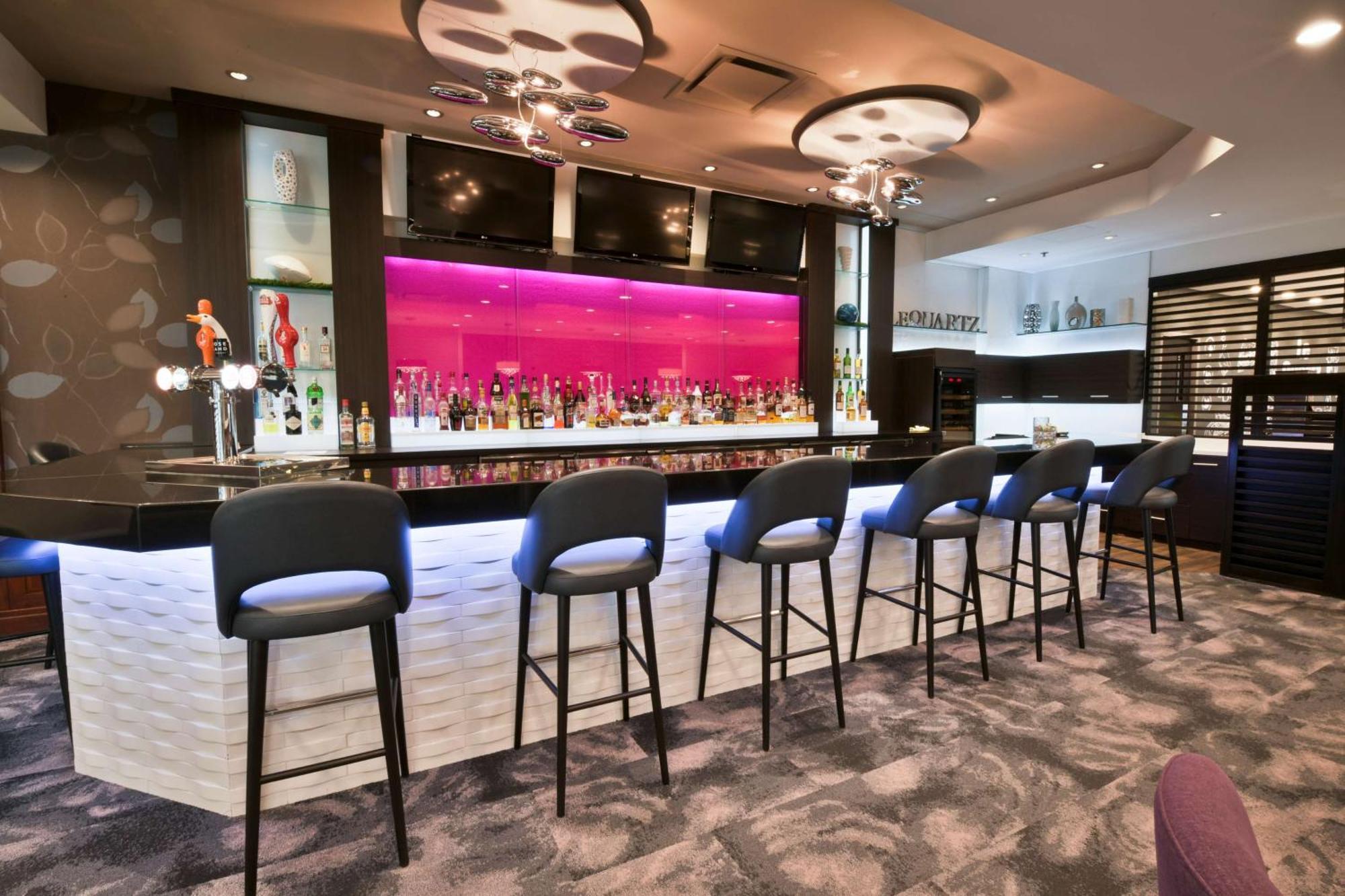 Hilton Montreal/Laval Hotell Exteriör bild