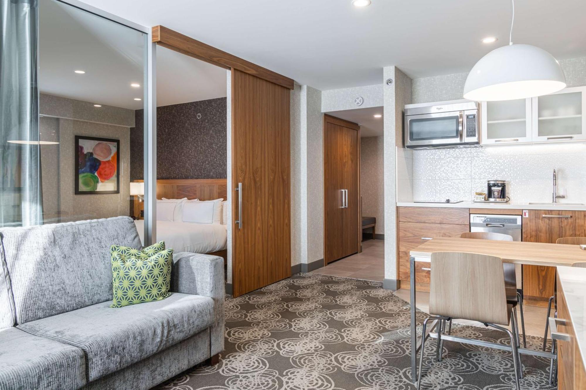 Hilton Montreal/Laval Hotell Exteriör bild