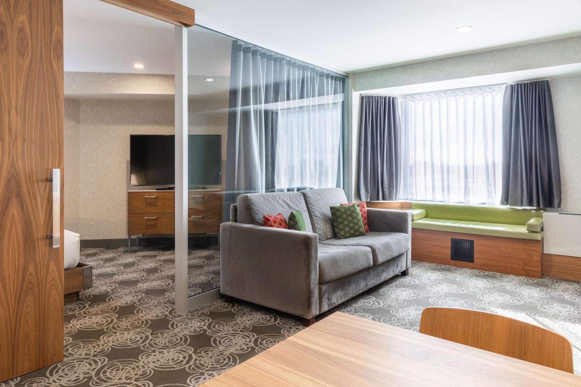 Hilton Montreal/Laval Hotell Exteriör bild