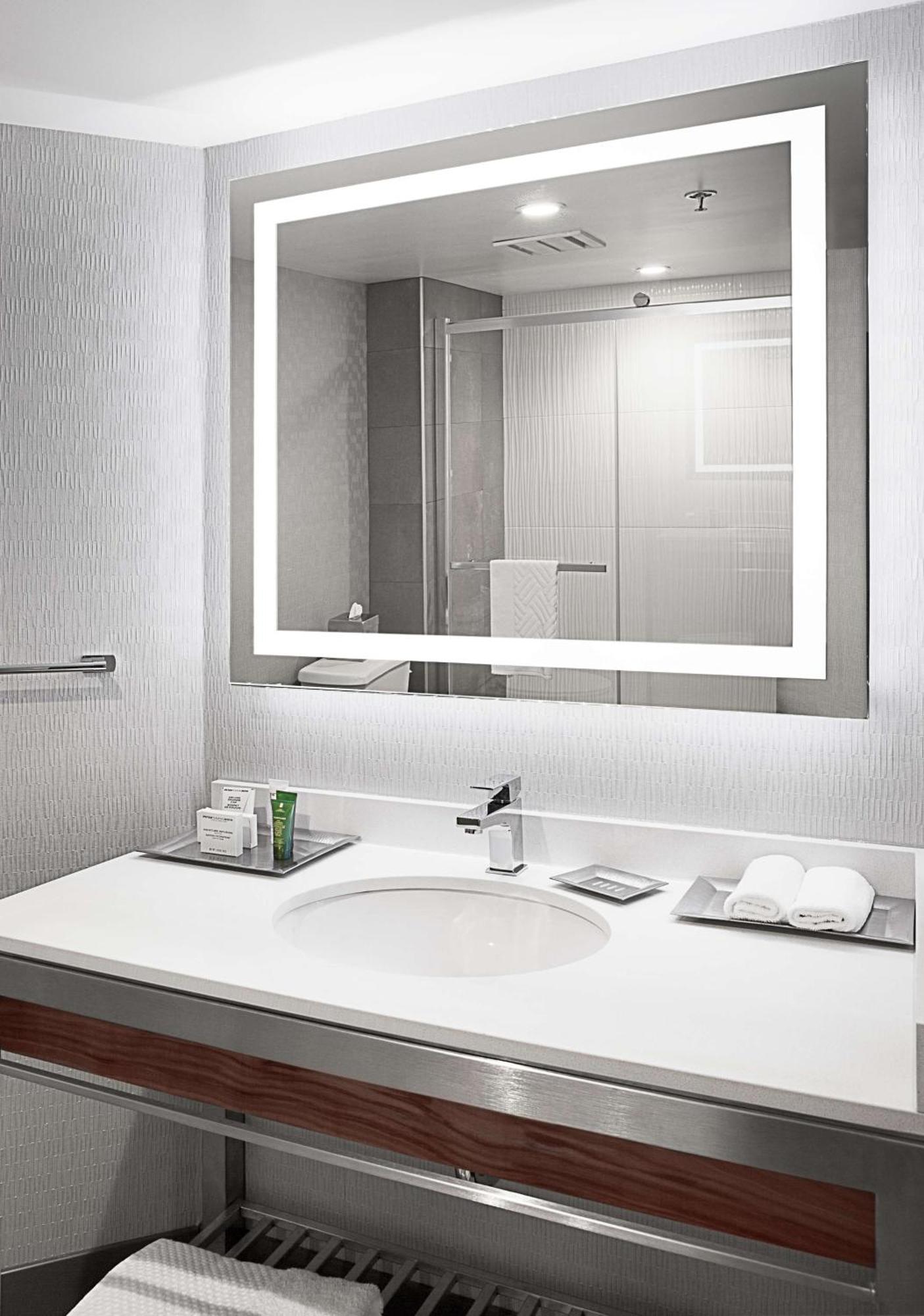 Hilton Montreal/Laval Hotell Exteriör bild