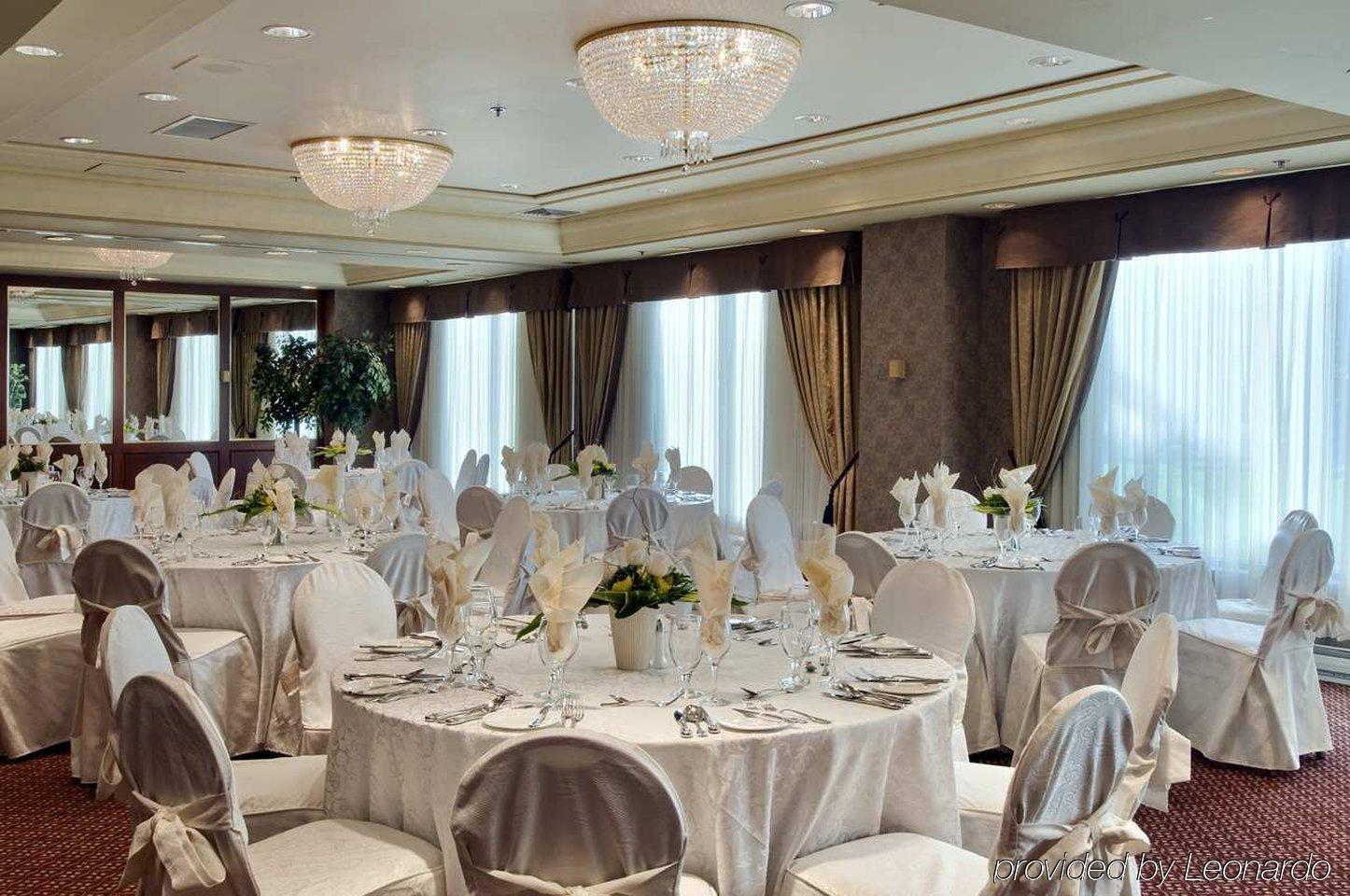 Hilton Montreal/Laval Hotell Restaurang bild